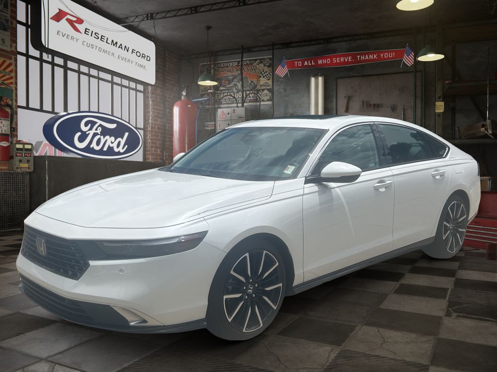 2025 Honda Accord Hybrid Blanco (Platinum White Pearl) Sedán Tracción delantera 1 velocidad Doble cloch