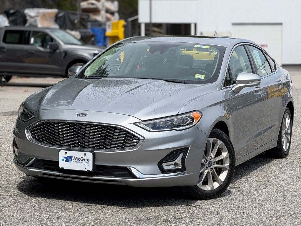 2020 Ford Fusion Energi Titanium FWD