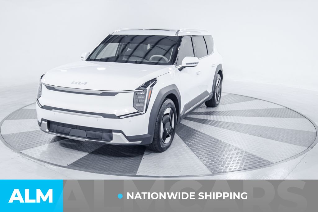 Used 2025 Kia EV9 Wind with VIN 5XYAFFS50SG001676 for sale in Union City, GA