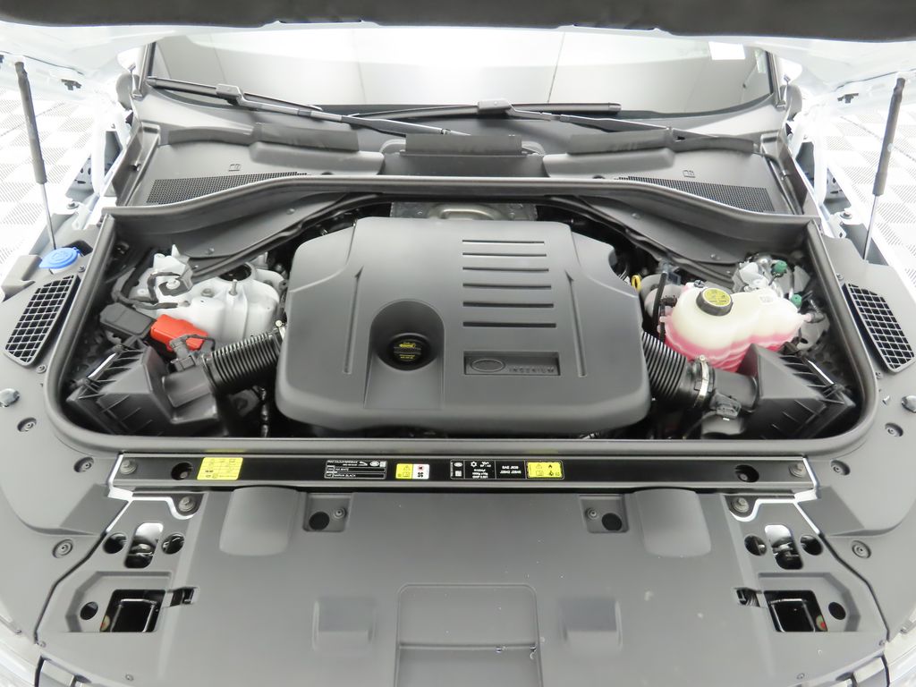 Thumbnail: 2025 Land Rover Range Rover Sport - 29