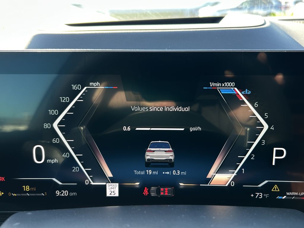 Thumbnail: 2026 BMW X7 - 21