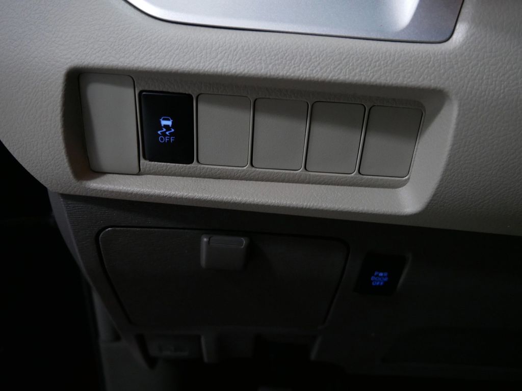 Used 2017 Toyota Sienna Van