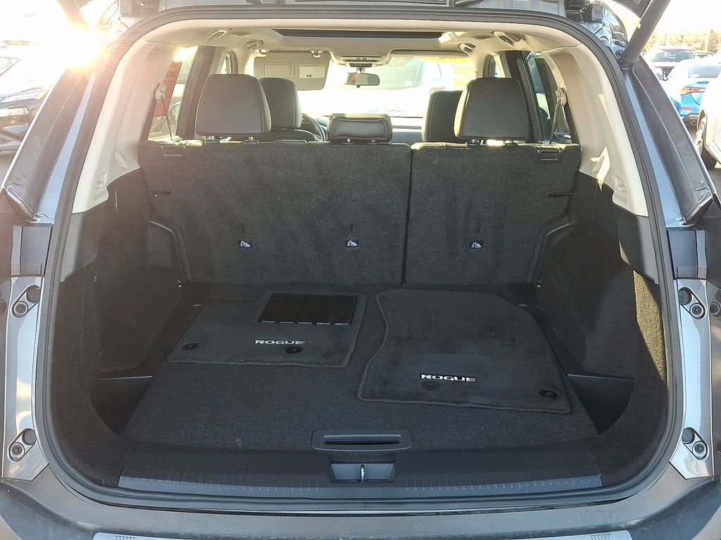 Thumbnail: 2023 Nissan Rogue - 30