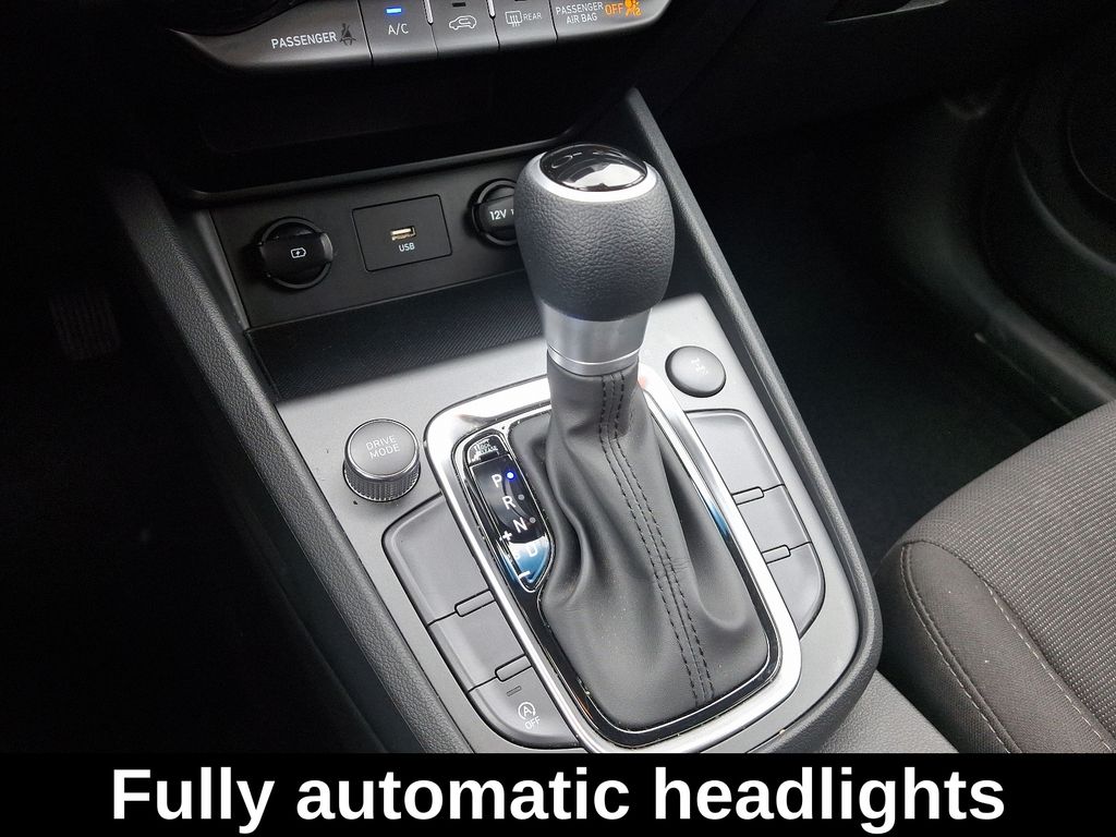 2022 Hyundai Kona SEL 15
