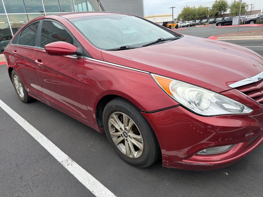 Thumbnail: 2013 Hyundai Sonata - 3