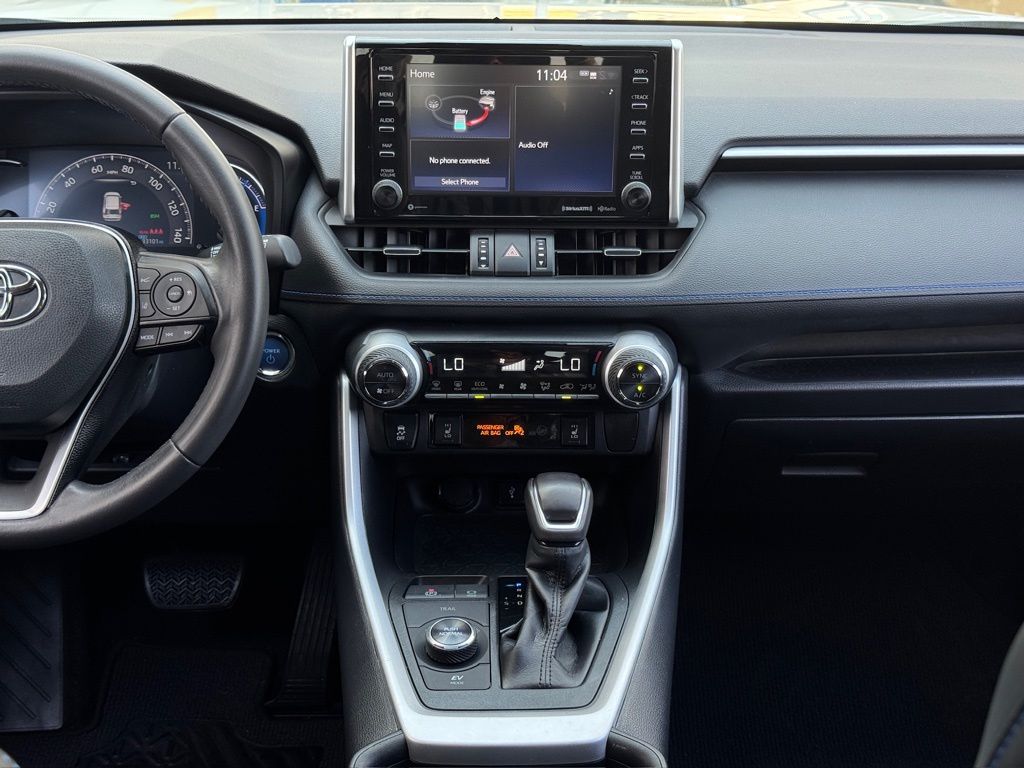 2021 Toyota RAV4 Hybrid XSE White at EAG Ford Navasota