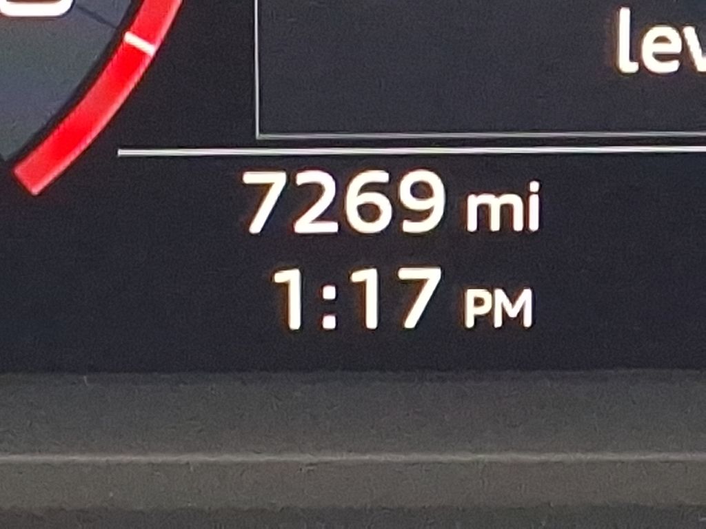 Thumbnail: 2025 Audi Q3 - 20