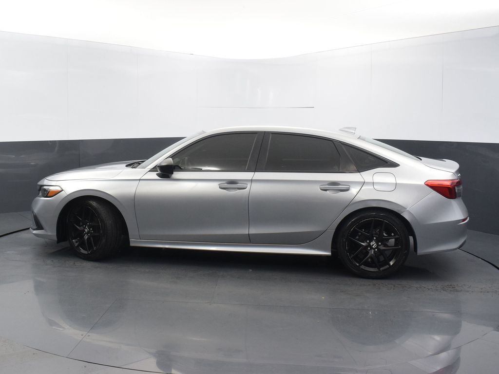 View vehicle photo 5