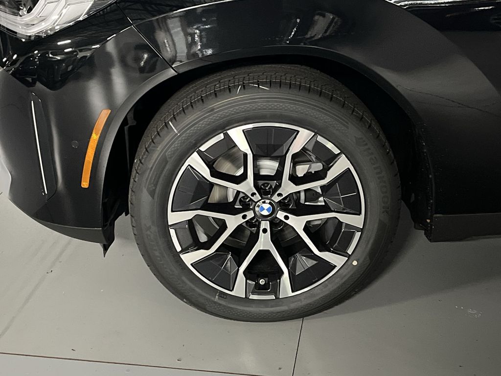 Thumbnail: 2026 BMW X3 - 10