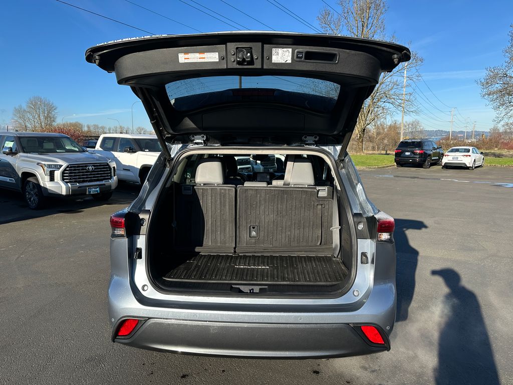 2021 Toyota Highlander Limited