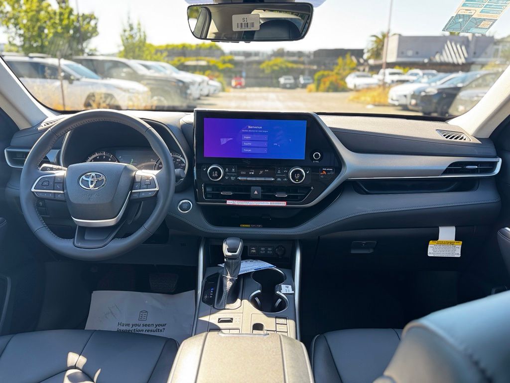 New 2026 Toyota Highlander SUV