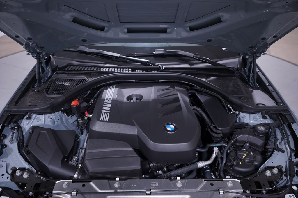 2025 BMW 3 Series 330i 14