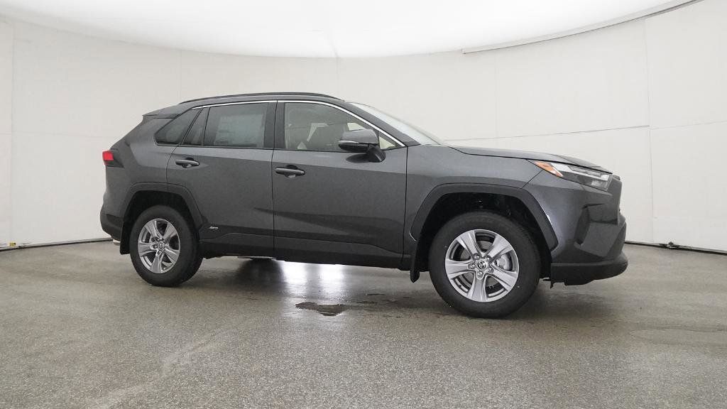 Thumbnail: 2025 Toyota RAV4 - 29