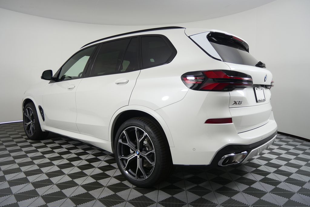 Thumbnail: 2026 BMW X5 - 5