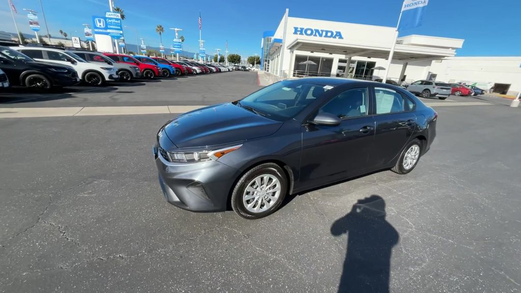 Thumbnail: 2023 Kia Forte - 4