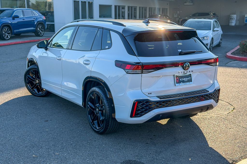 New 2026 White Volkswagen 2.0T SE R-Line Black image 10