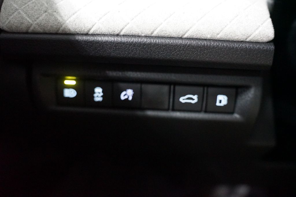 Thumbnail: 2026 Toyota Camry - 27
