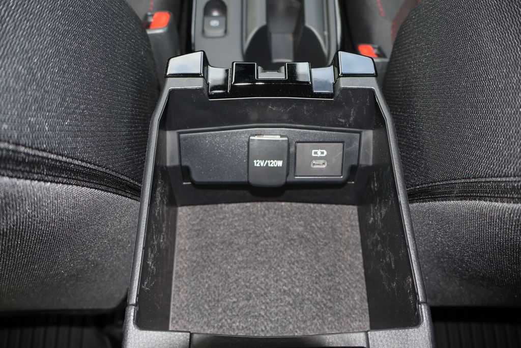 2024 Toyota Corolla SE 18