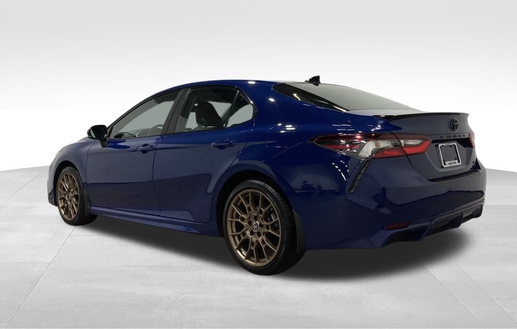 2024 Toyota Camry SE photo 3