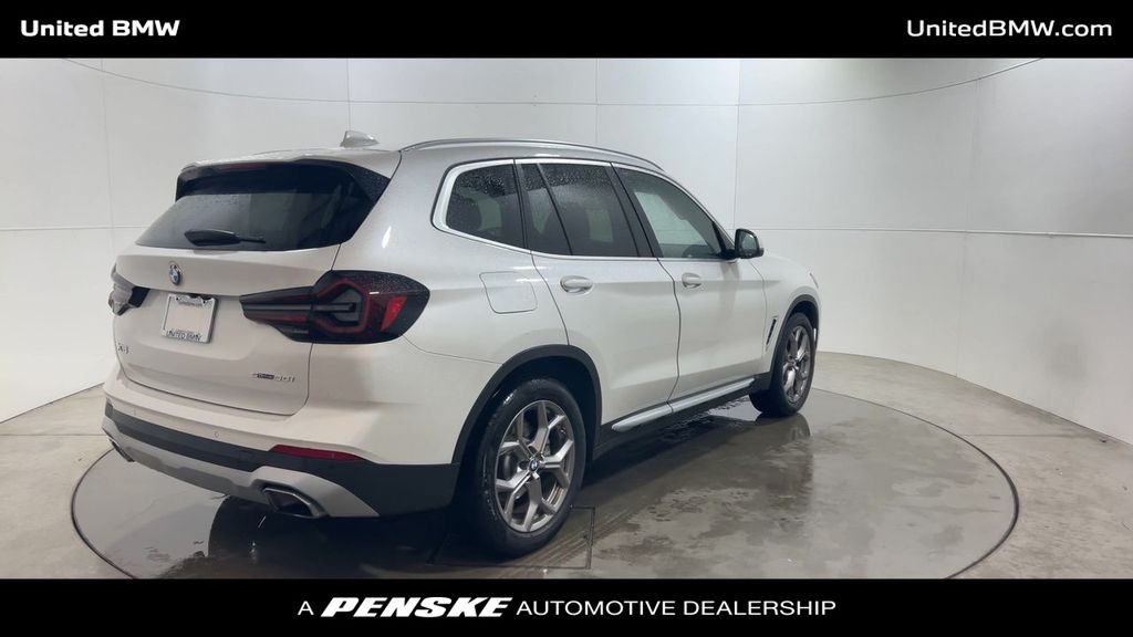 2024 BMW X3 sDrive30i 8