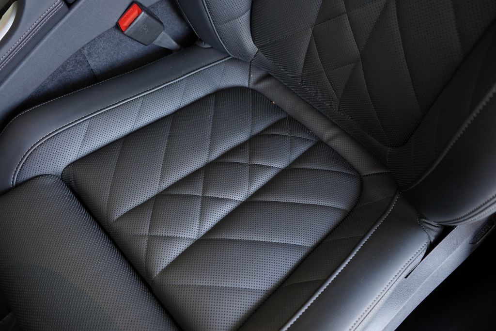 Thumbnail: 2026 BMW X5 - 12