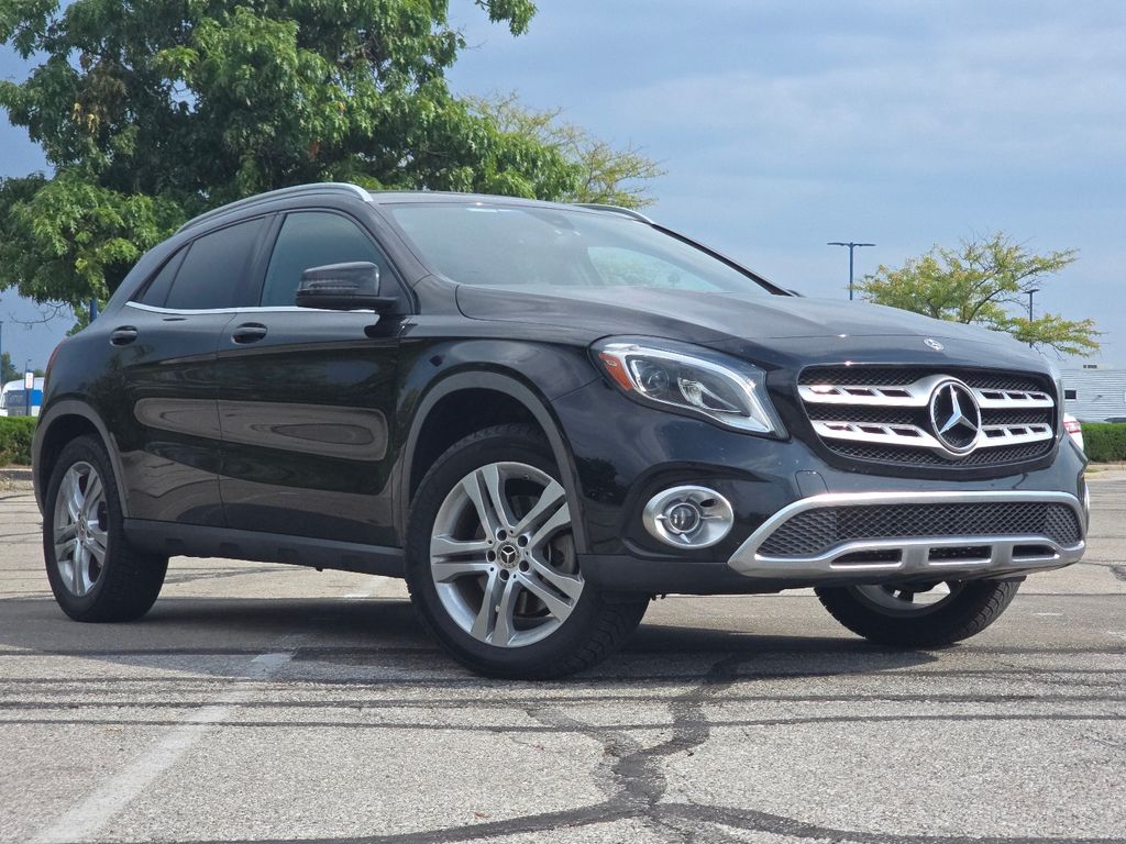 Used 2020  Mercedes-Benz GLA 250 image 2