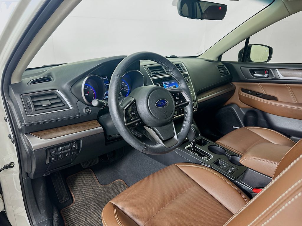 2018 Subaru Outback 2.5i Touring 9