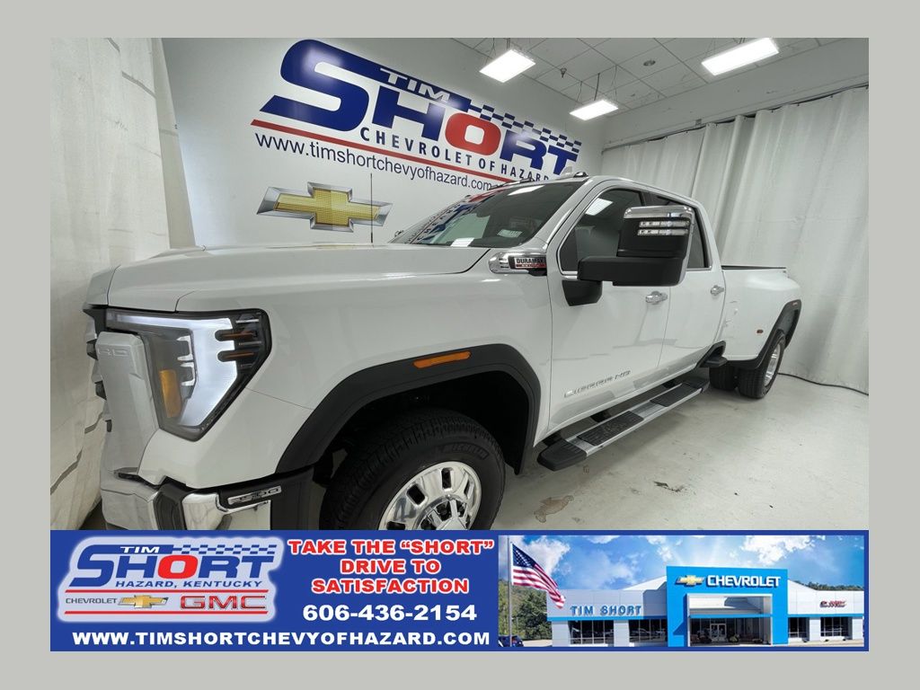Summit White 2026 GMC Sierra 3500HD Pickup Truck Four-Wheel Drive Automatic