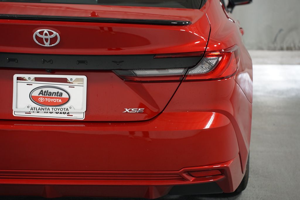 Thumbnail: 2025 Toyota Camry - 10