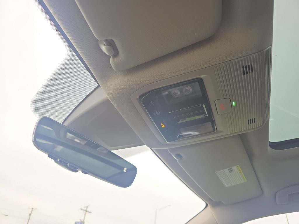 Certified Used 2025 Blue Volkswagen 2.0T SE w/Technology image 34