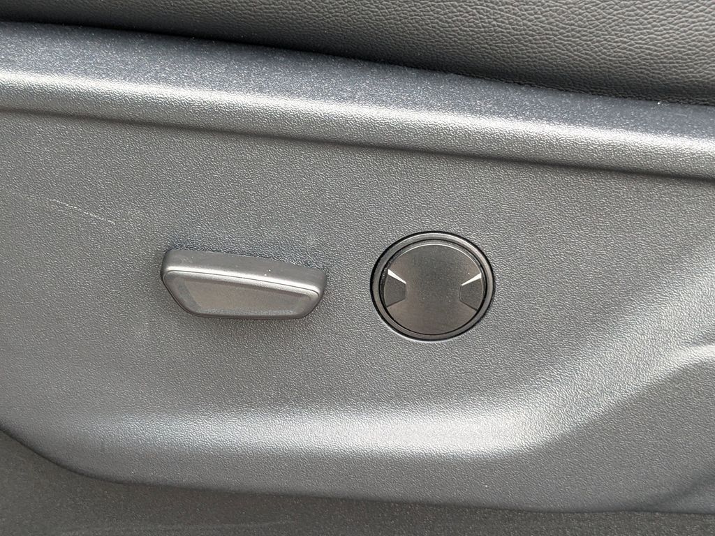 2026 Ford F-250 Black Widow