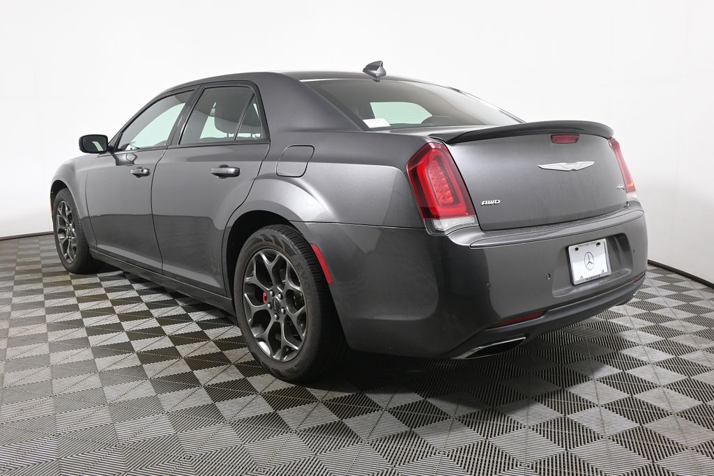 Thumbnail: 2015 Chrysler 300 - 5
