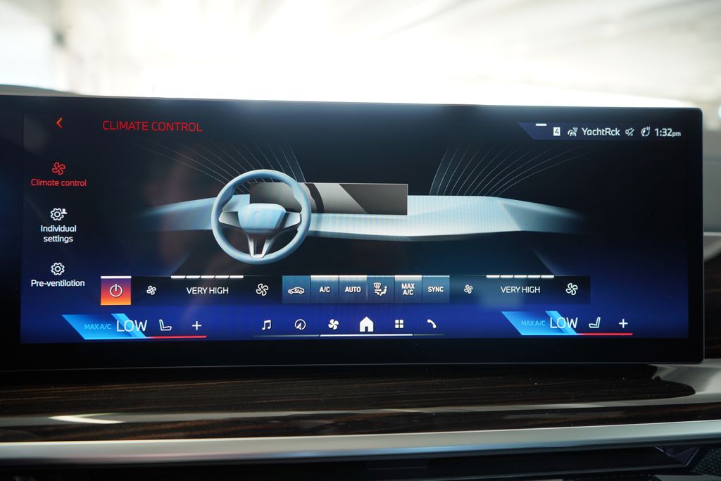 Thumbnail: 2026 BMW X5 - 17