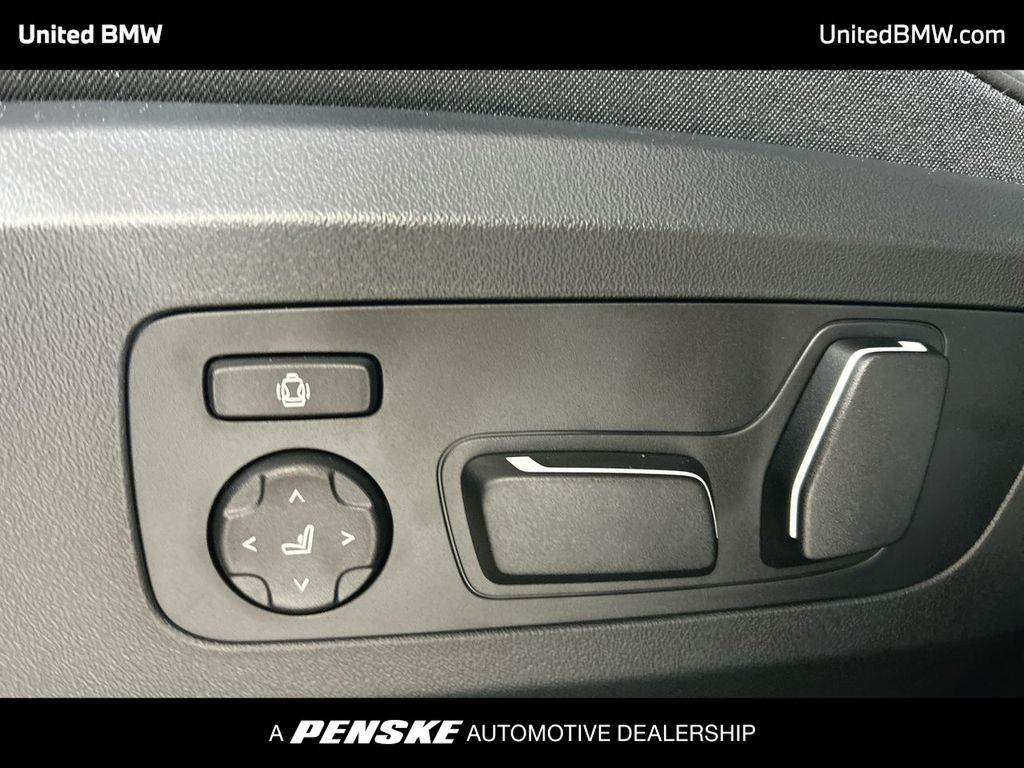 Thumbnail: 2026 BMW X3 - 12