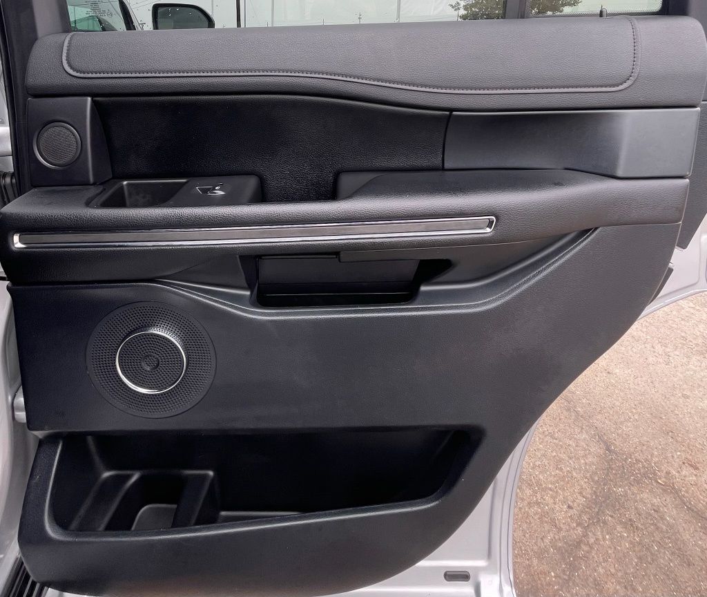 2019 Ford Expedition XLT Silver at Autostrade