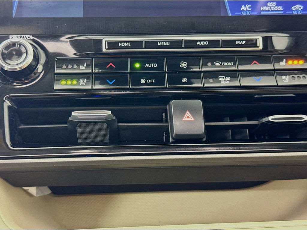 Used Car 2022 Toyota Highlander Hybrid  Limited For Sale Under $40,000 In Austin, Texas