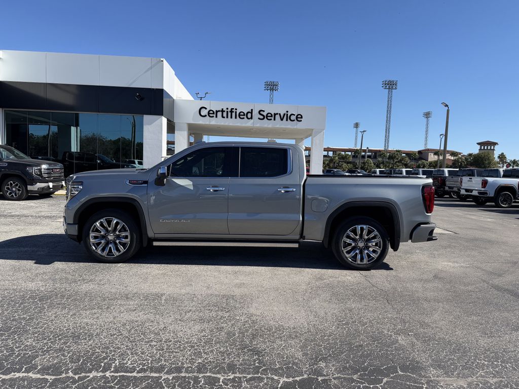 new 2025 GMC Sierra 1500 car, priced at $71,081