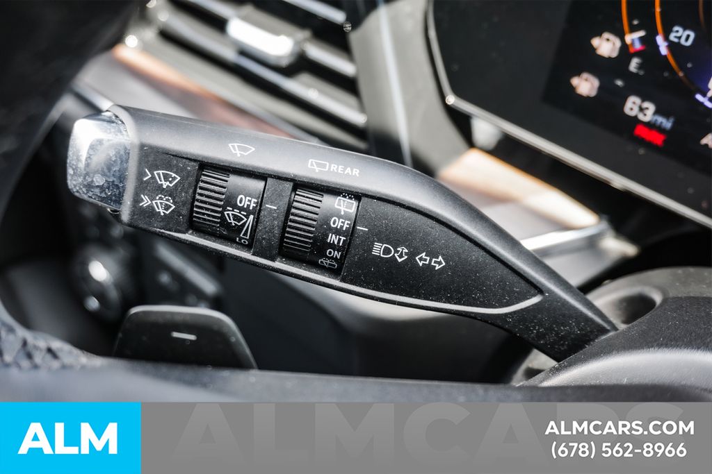 Used 2025 White Chevrolet LT image 31