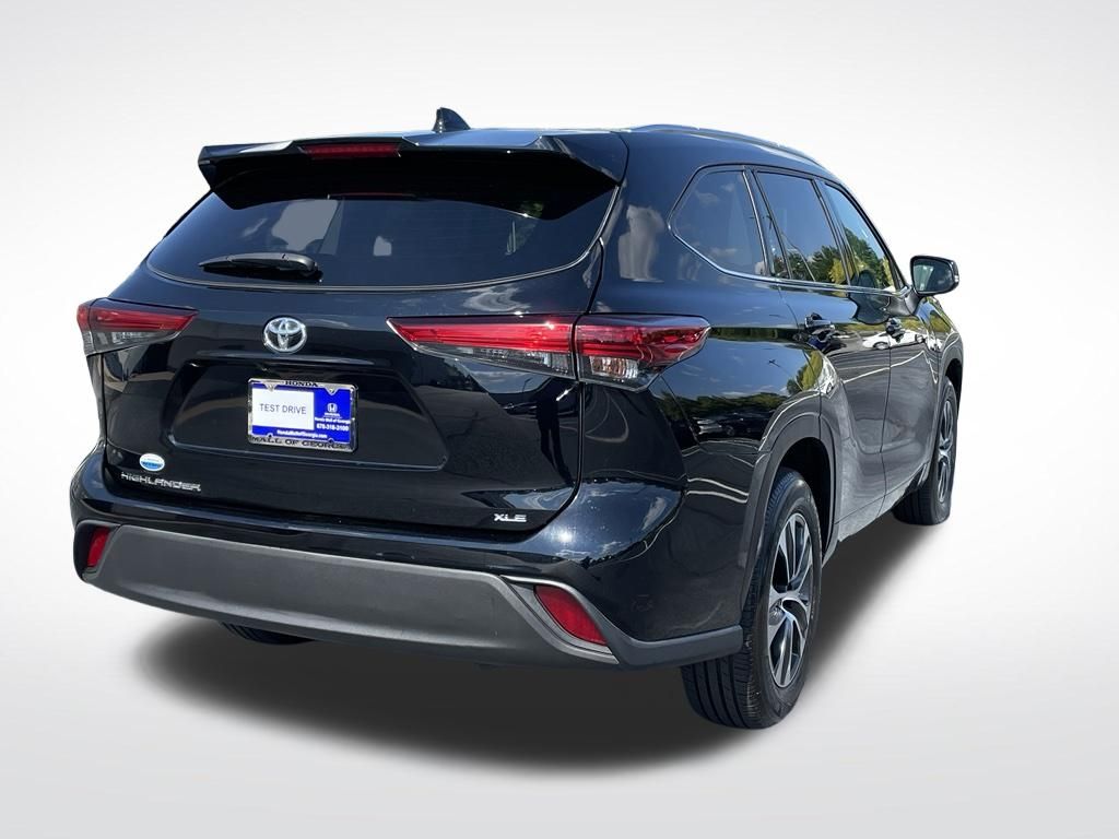Thumbnail: 2020 Toyota Highlander - 6