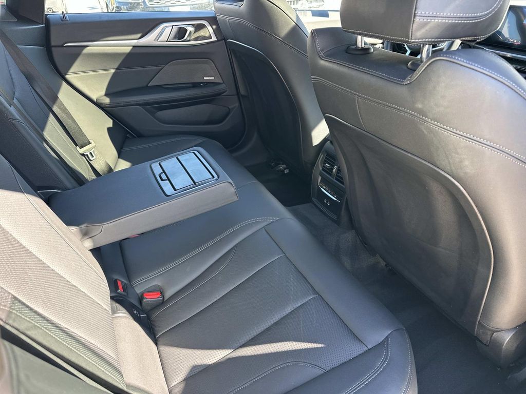 Thumbnail: 2025 BMW 4 Series - 23