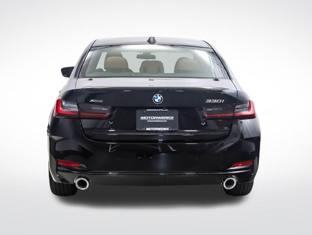 Thumbnail: 2026 BMW 3 Series - 4