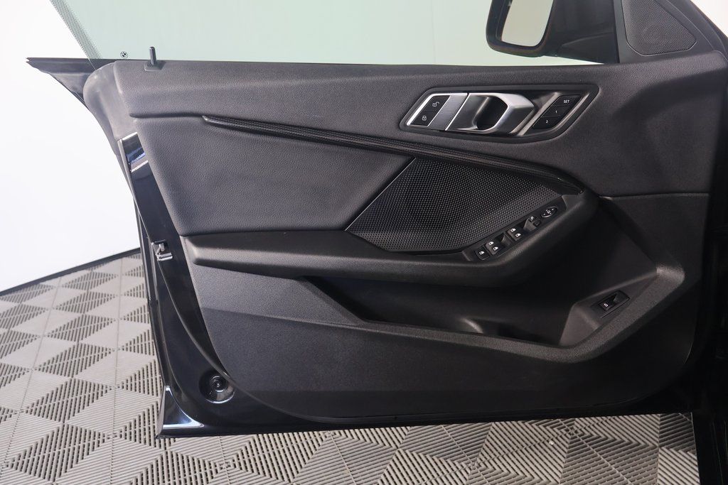 Thumbnail: 2022 BMW 2 Series - 12