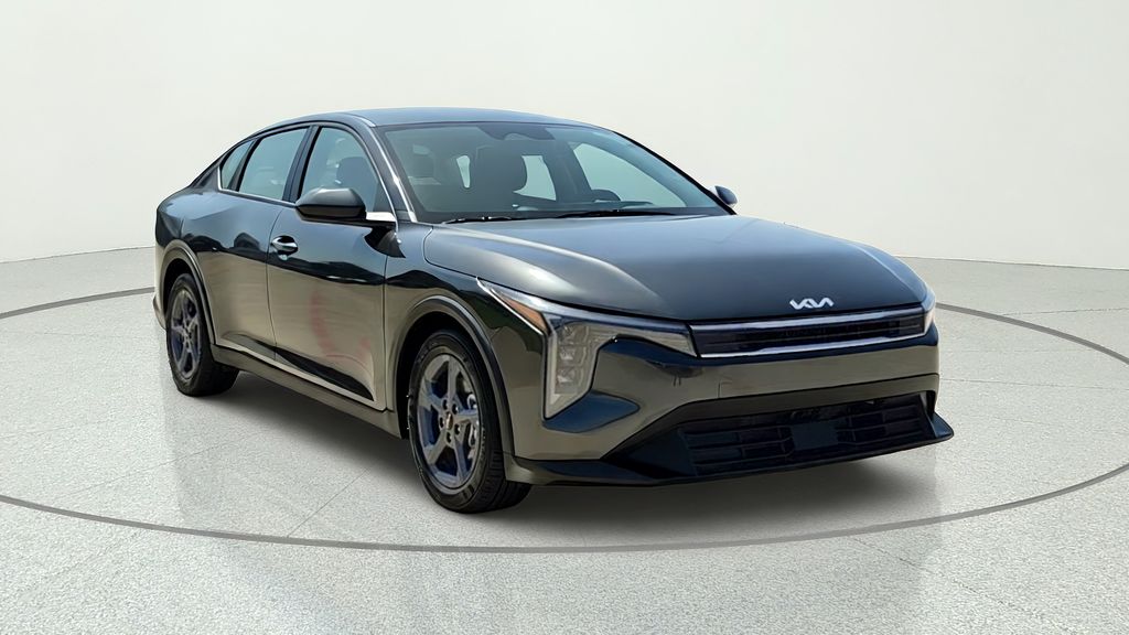  2026 Kia K4 LXS FWD   
