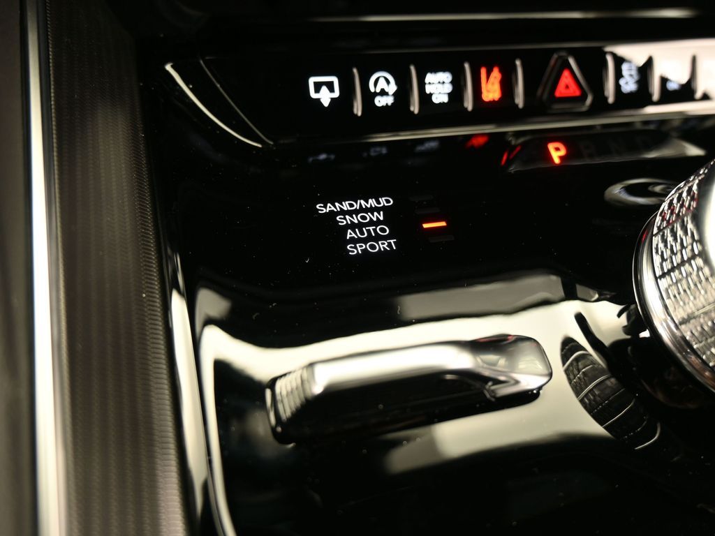 New 2026 Bright White Clearcoat Jeep Summit Obsidian image 24