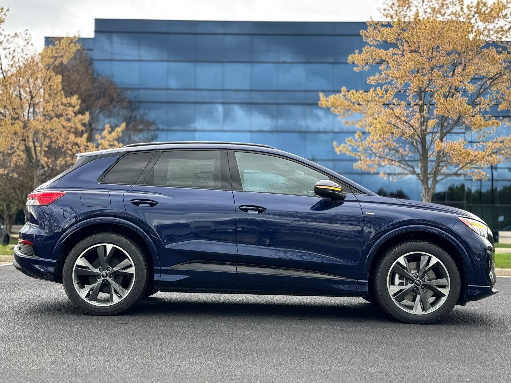 2025 Audi Q4 e-tron  2
