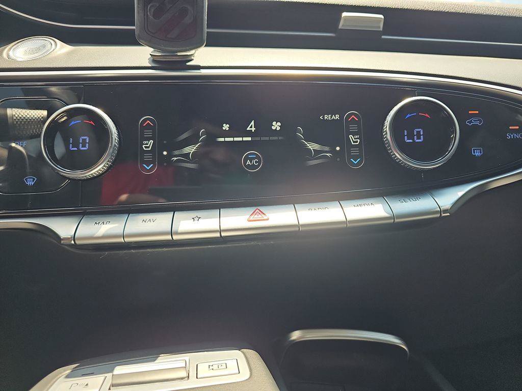 Used 2022 Red Genesis 2.5T image 25
