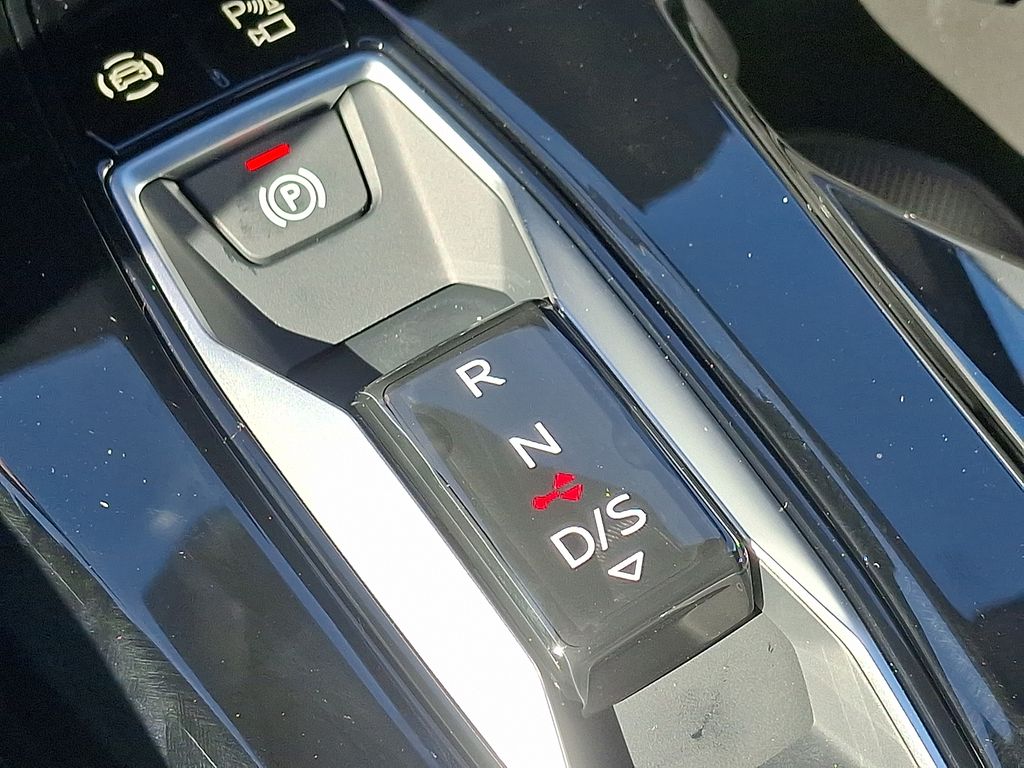 Thumbnail: 2025 Audi Q5 - 12