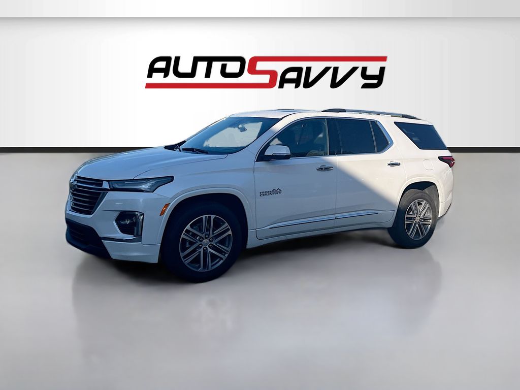 Used 2023 Beige Chevrolet High Country image 3
