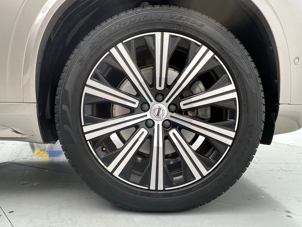 Thumbnail: 2023 Volvo XC90 - 22