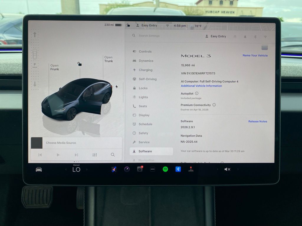 View vehicle photo 2